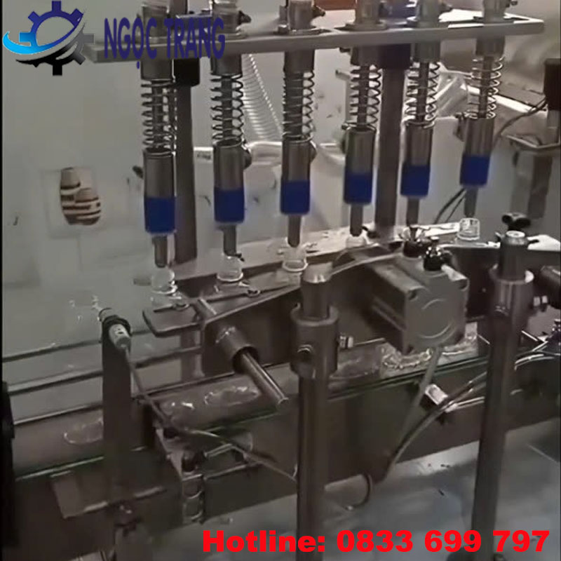 Dây chuyền chiết rót 6 vòi