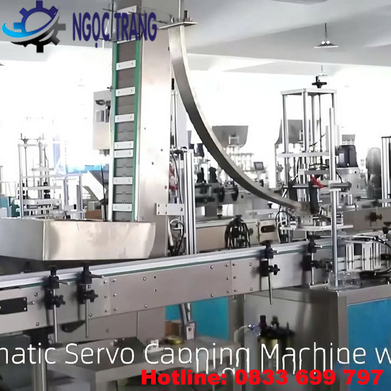 Máy cấp nắp và đóng nắp chai 