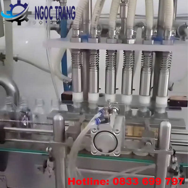 Máy chiết rót sữa