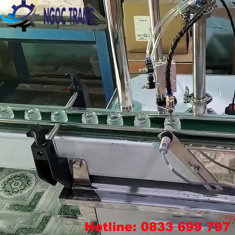 Máy chiết rót 1 vòi