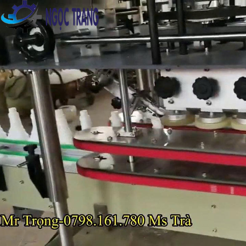 Máy chiết rót tự động