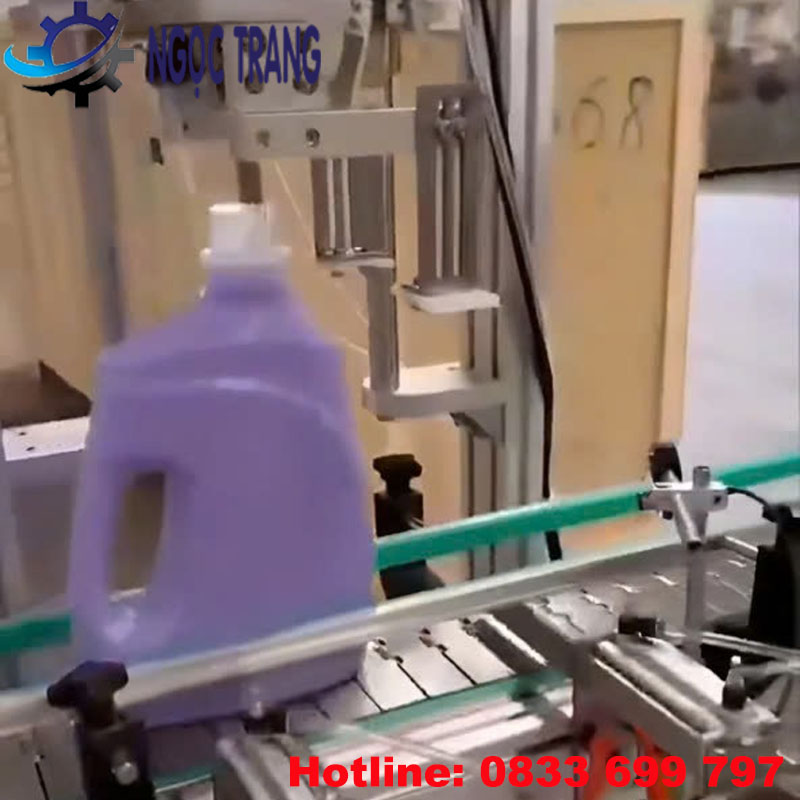 Máy chiết rót