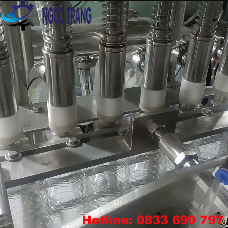 Máy chiết rót bơm hồi