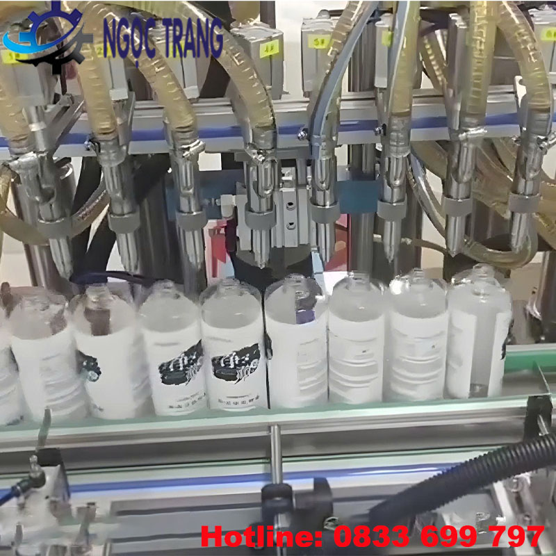 Máy chiết rót tự động