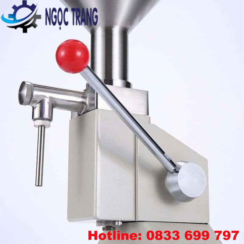 Máy chiết rót A03