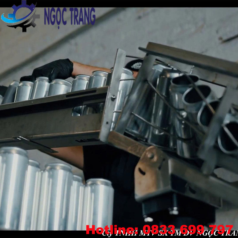 Máy chiết rót tự động