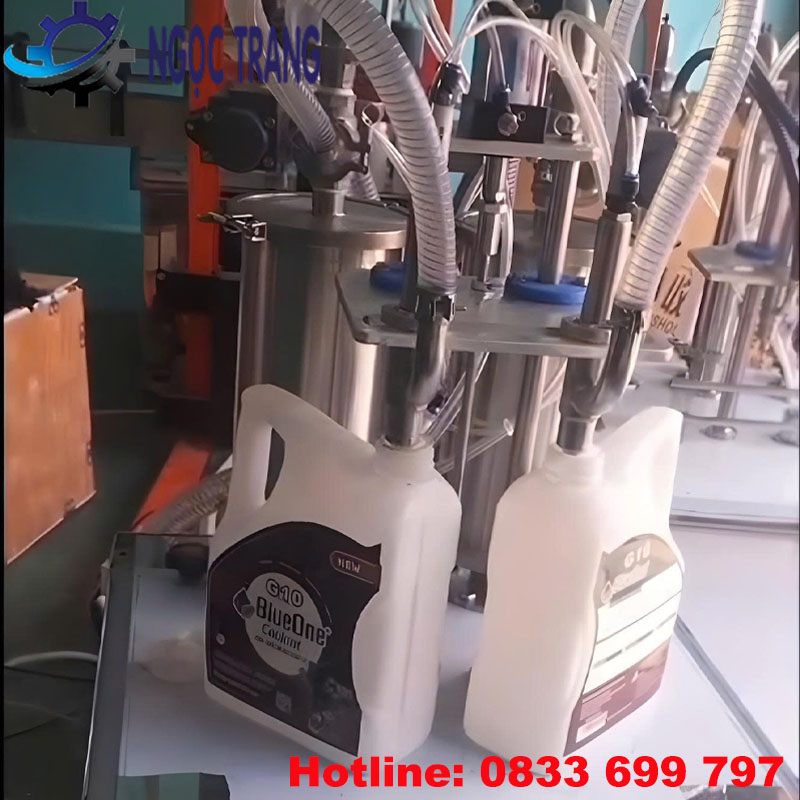 Máy chiết rót bán tự động