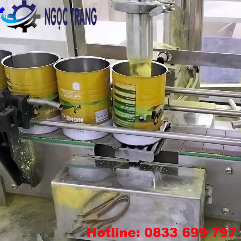 Máy chiết rót bột