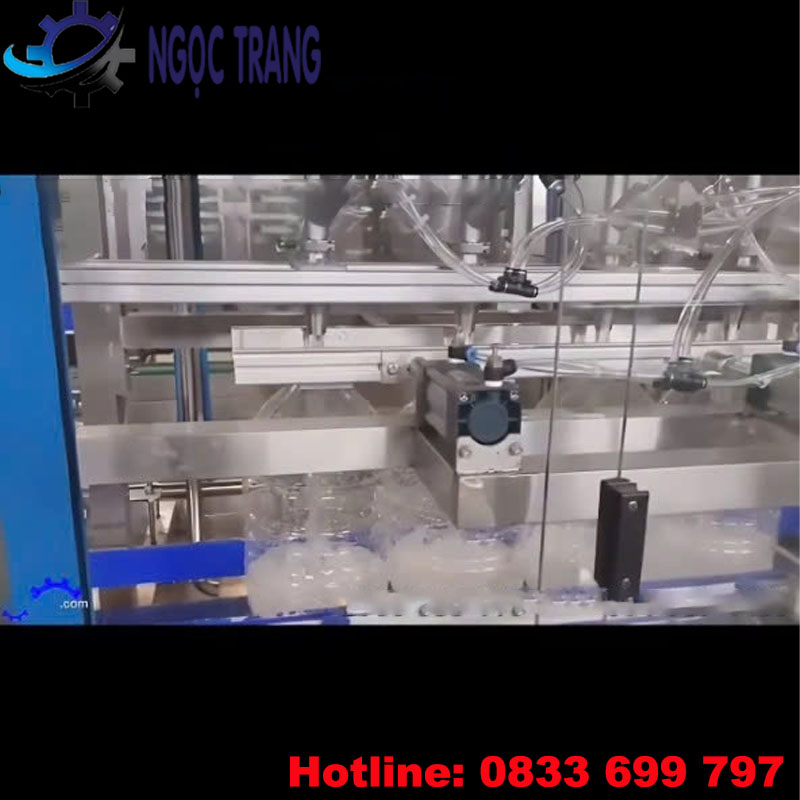 Máy chiết rót tự động