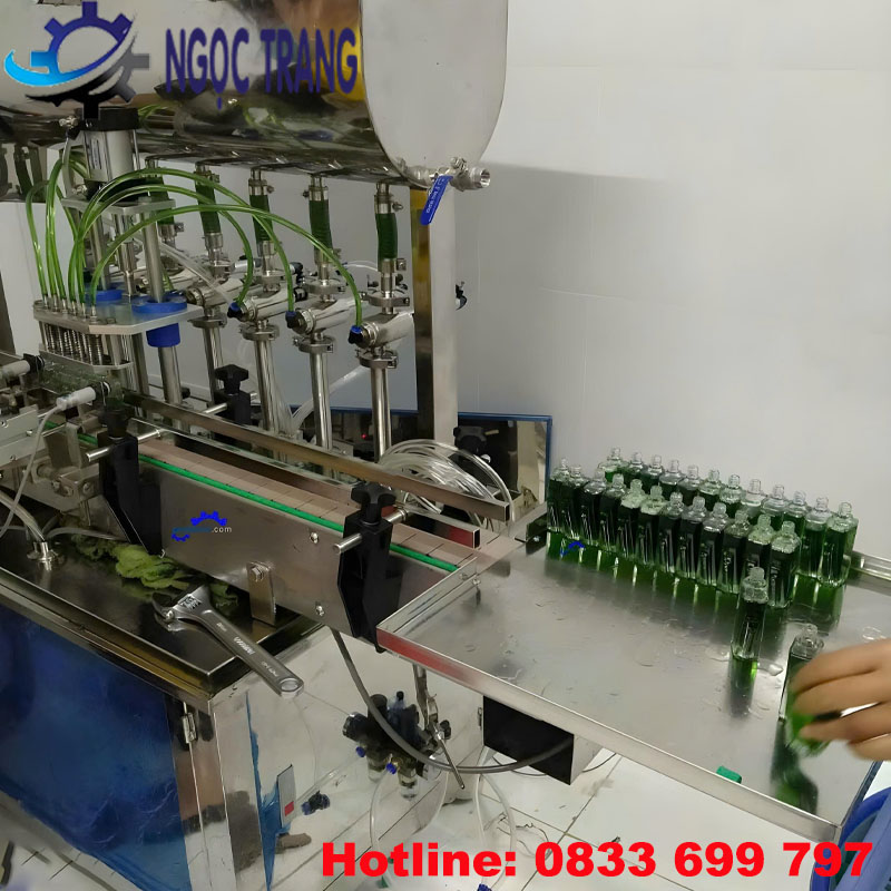 Máy chiết rót