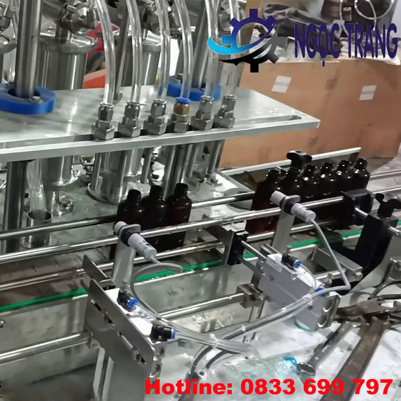 Máy chiết rót tự động