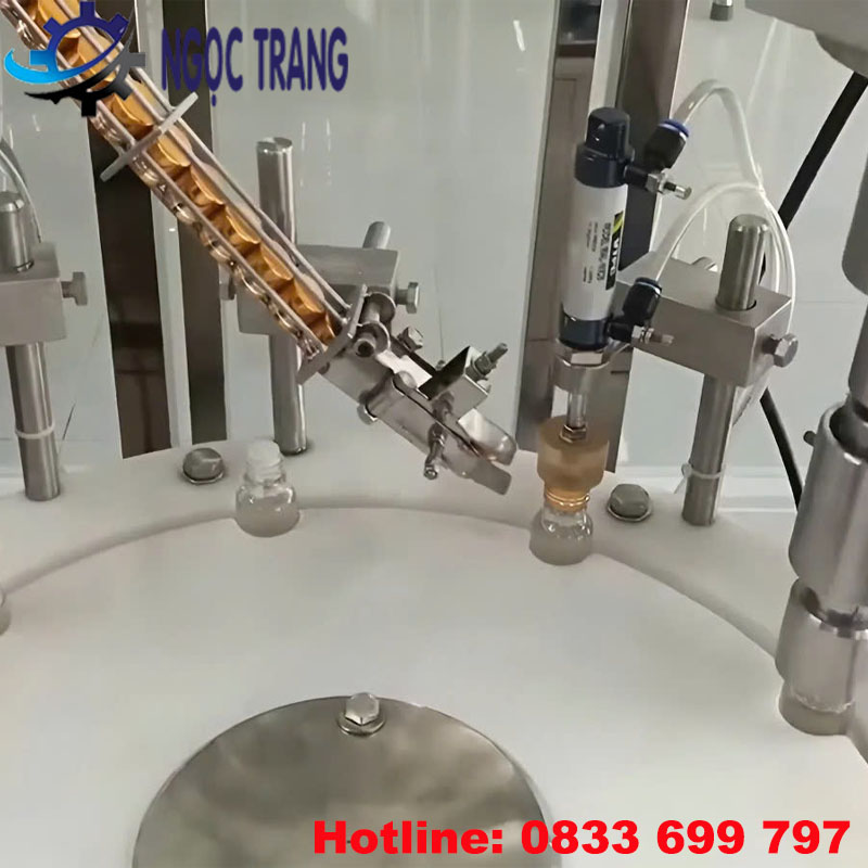 Máy chiết rót 4 vòi