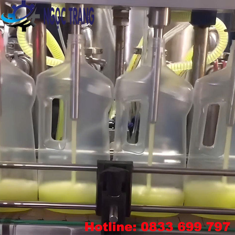 Máy chiết rót nước lau sàn