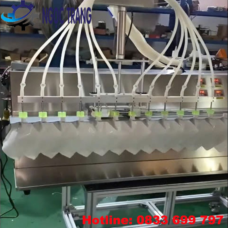 Máy chiết rót dạng túi 12 vòi