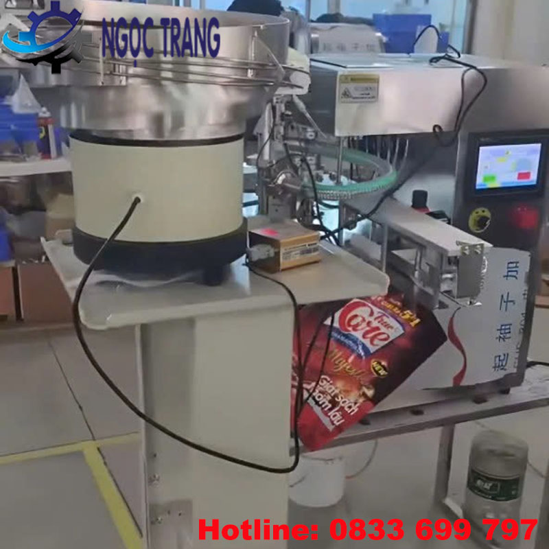 Máy chiết rót dạng túi