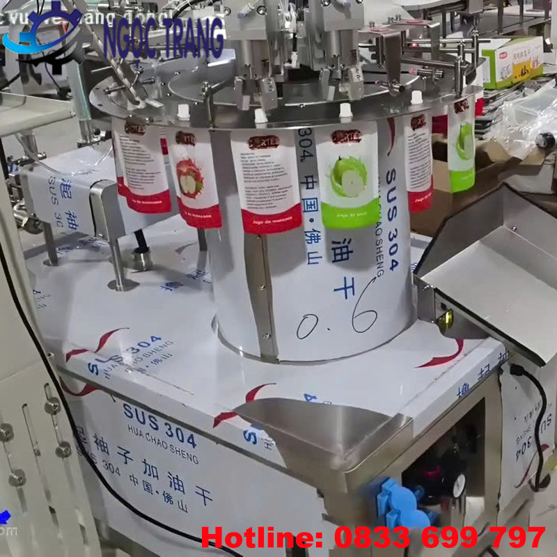 Máy chiết rót túi có vòi