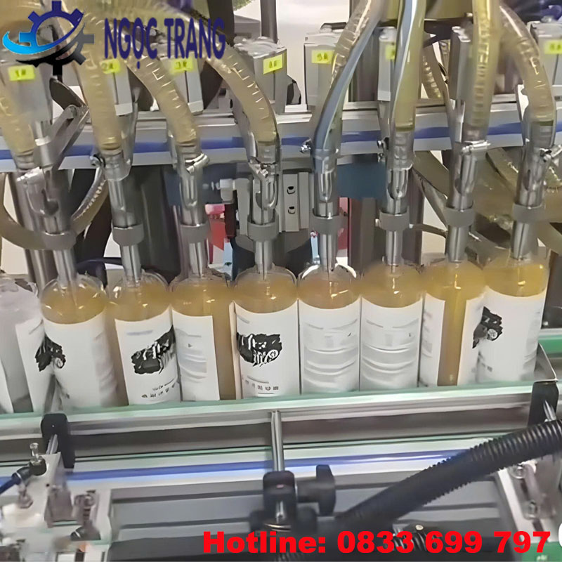 Máy chiết rót 8 vòi