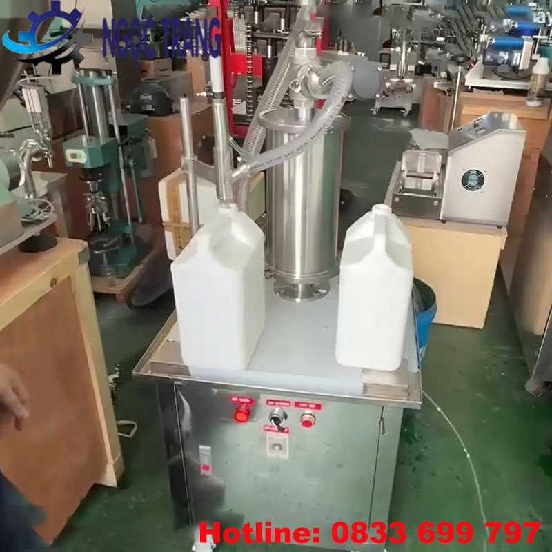Máy chiết rót dầu nhớt