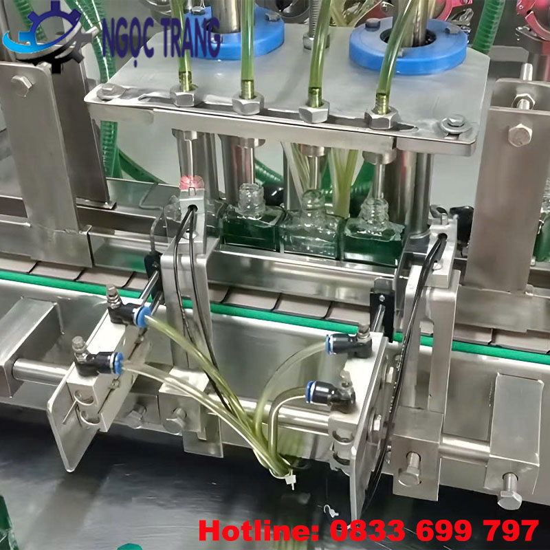 Máy chiết rót dầu gió