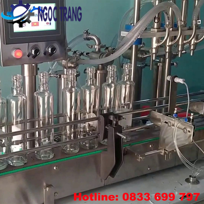 Máy chiết rót 4 vòi