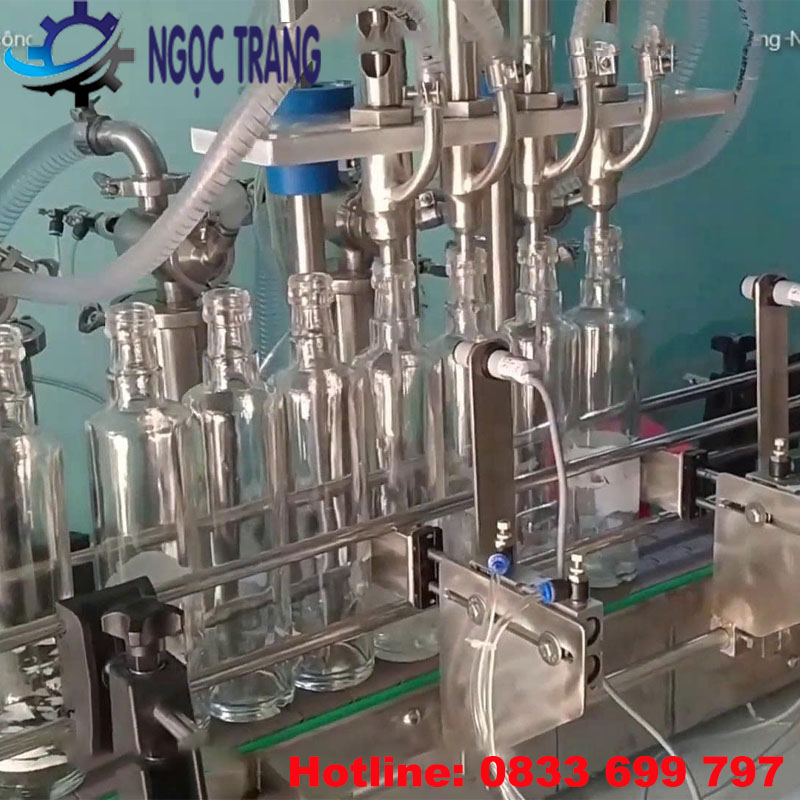 Máy chiết rót rượu