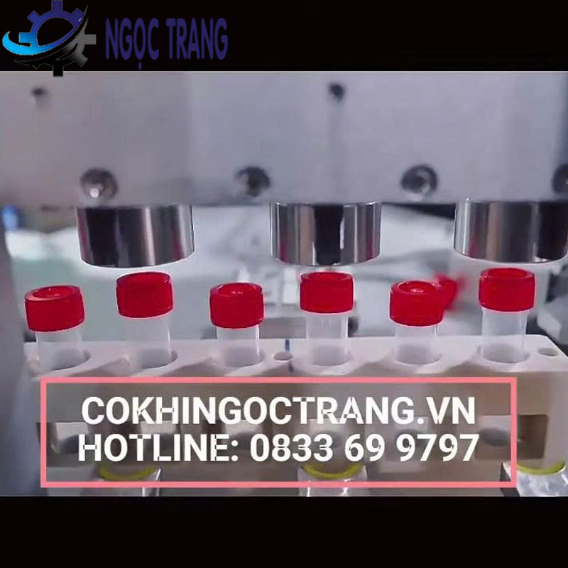 Máy chiết rót lọ thuốc mẫu