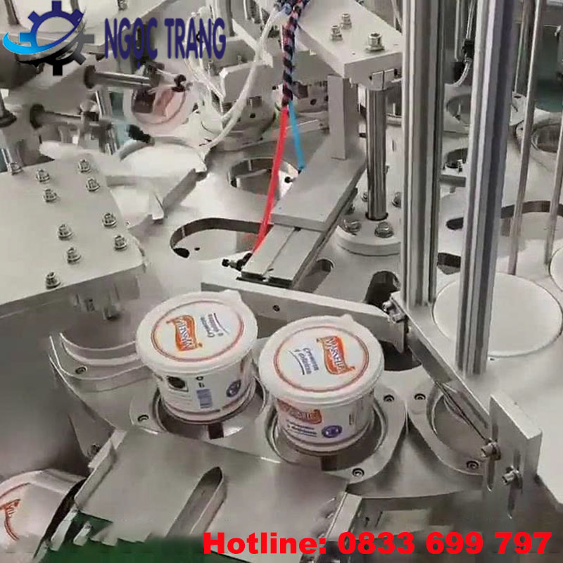 Máy chiết rót hàn miệng ly nhựa