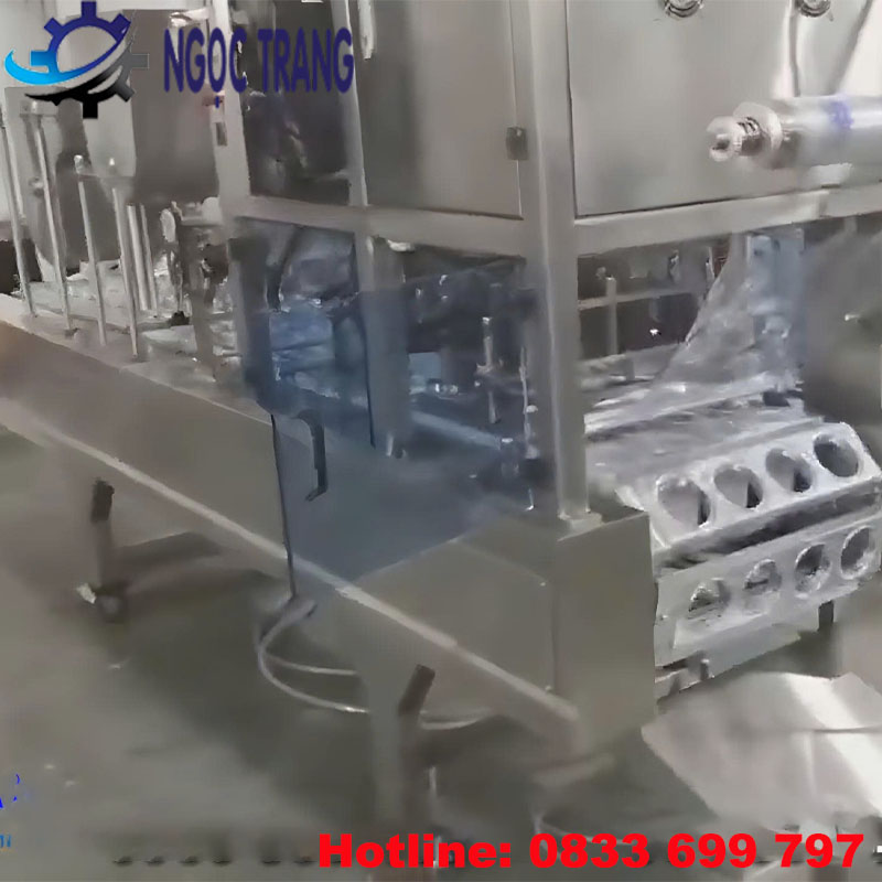 Máy chiết rót hàn miệng ly