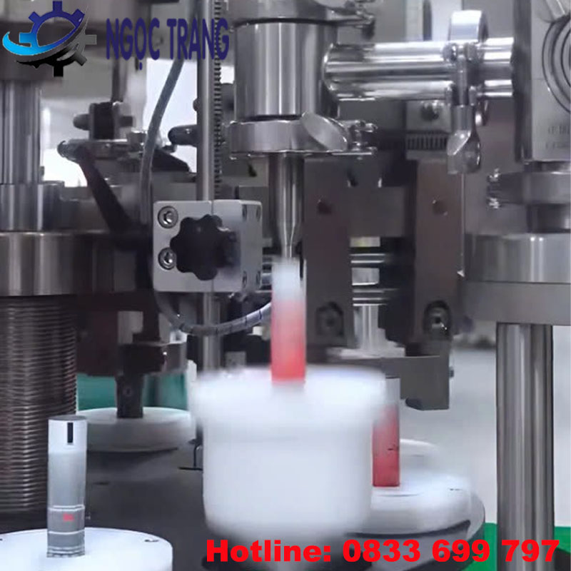  Máy chiết rót hàn miệng tuýp