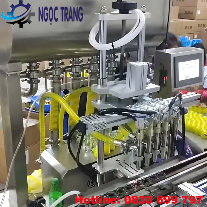 Máy chiết rót 4 vòi