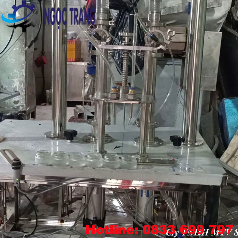 Máy chiết rót 2 vòi