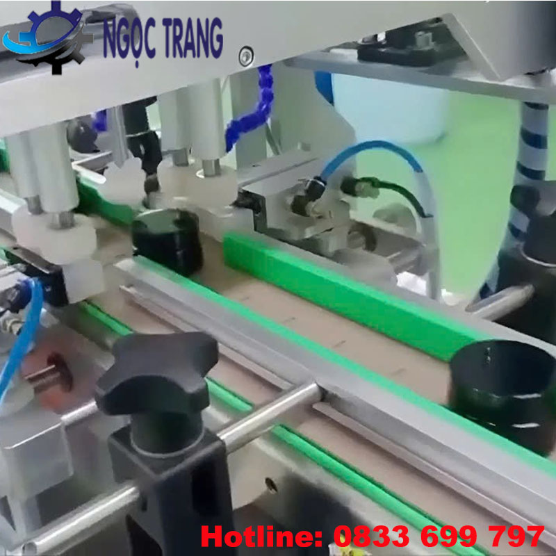 Máy chiết rót kem