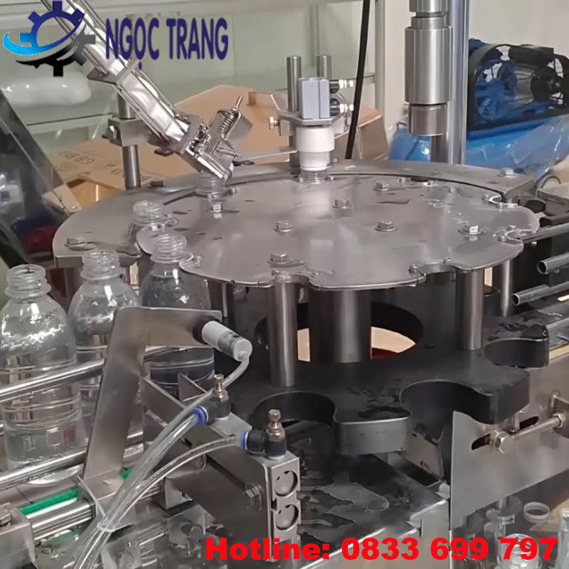 Máy chiết rót nước suối