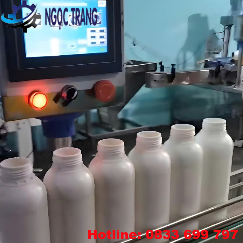 Máy chiết rót