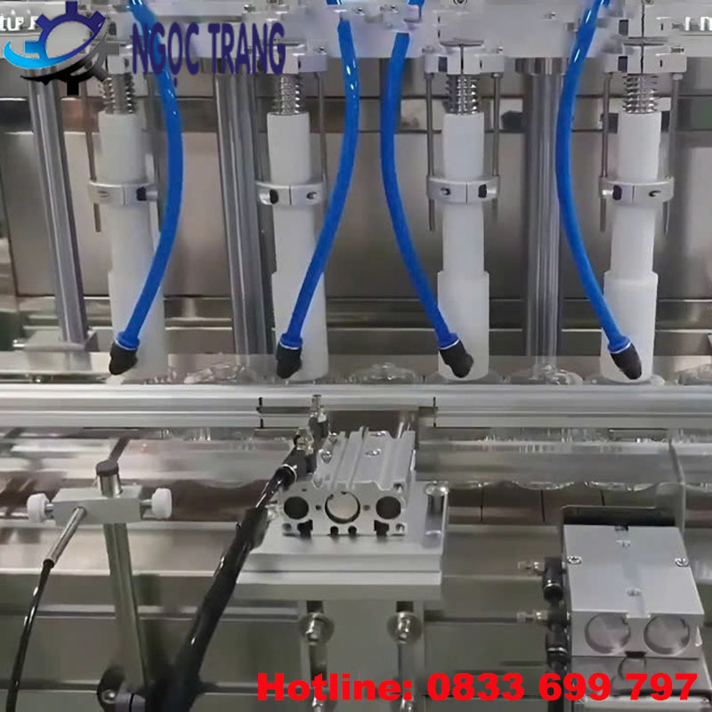 Máy chiết rót