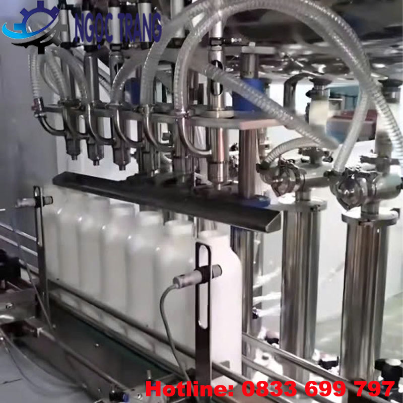 Máy chiết rót phân bón