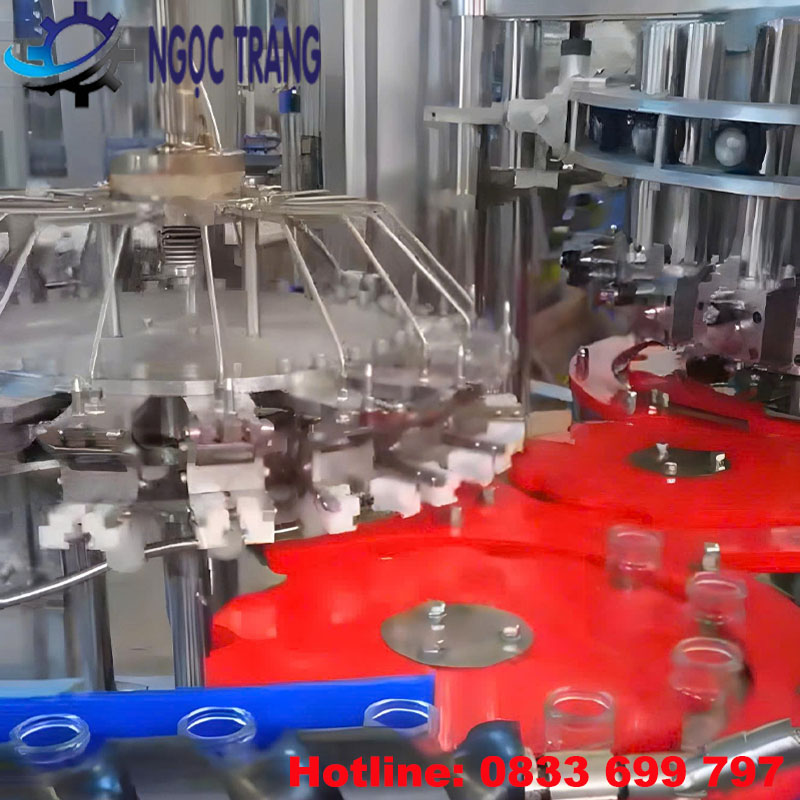 Máy chiết rót nước yến