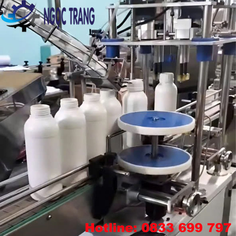 Máy chiết rót 4 vòi