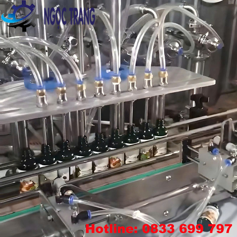 Máy chiết rót 8 vòi