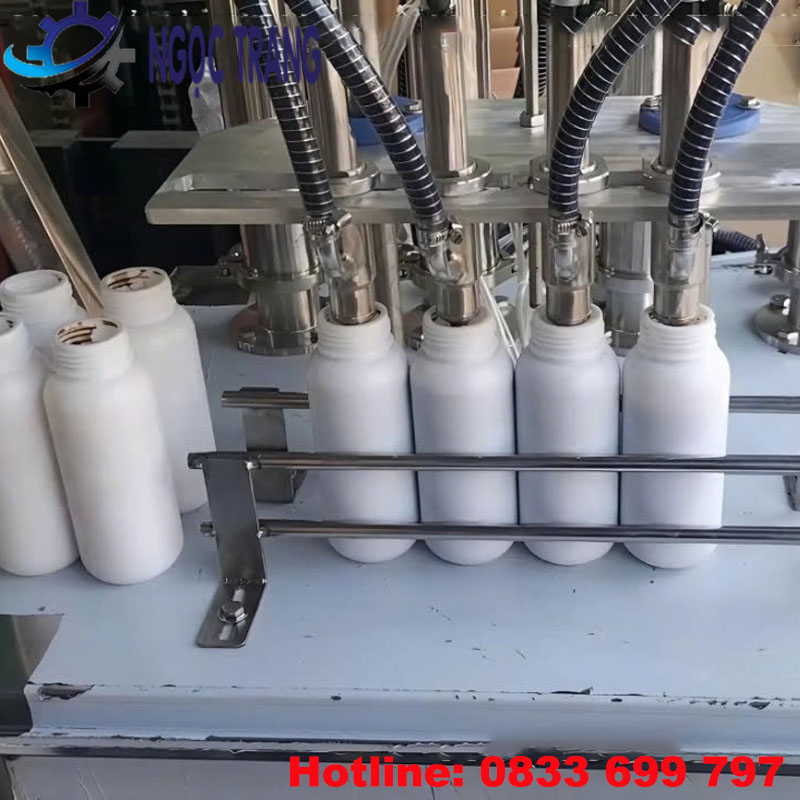 Máy chiết rót