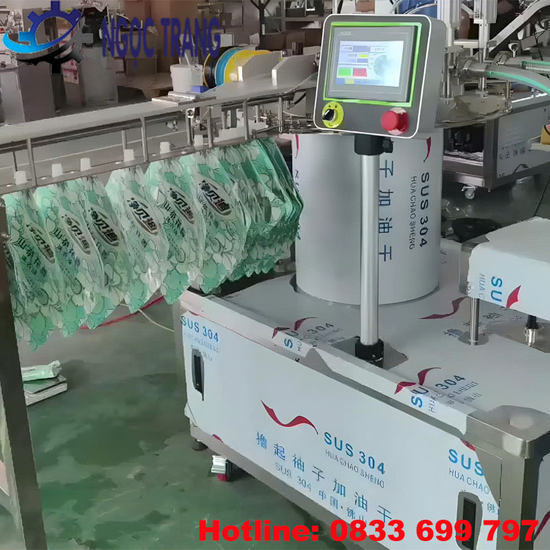 Máy chiết rót túi nước giặt
