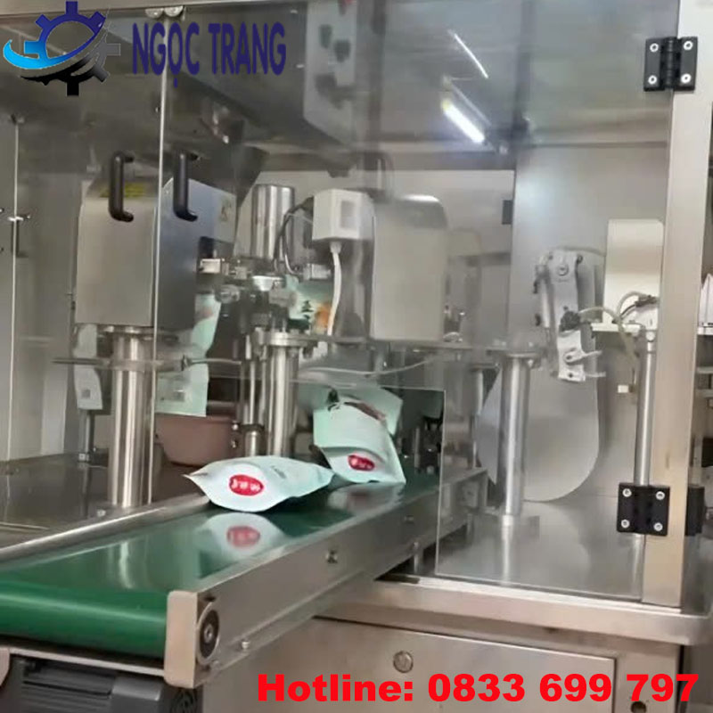Máy chiết rót túi nước giặt