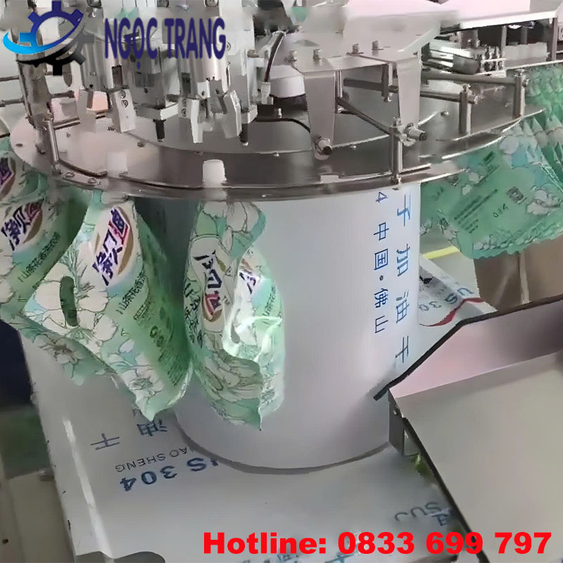 Máy chiết rót túi