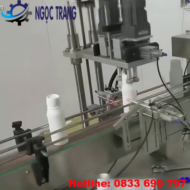 Máy chiết rót tự động
