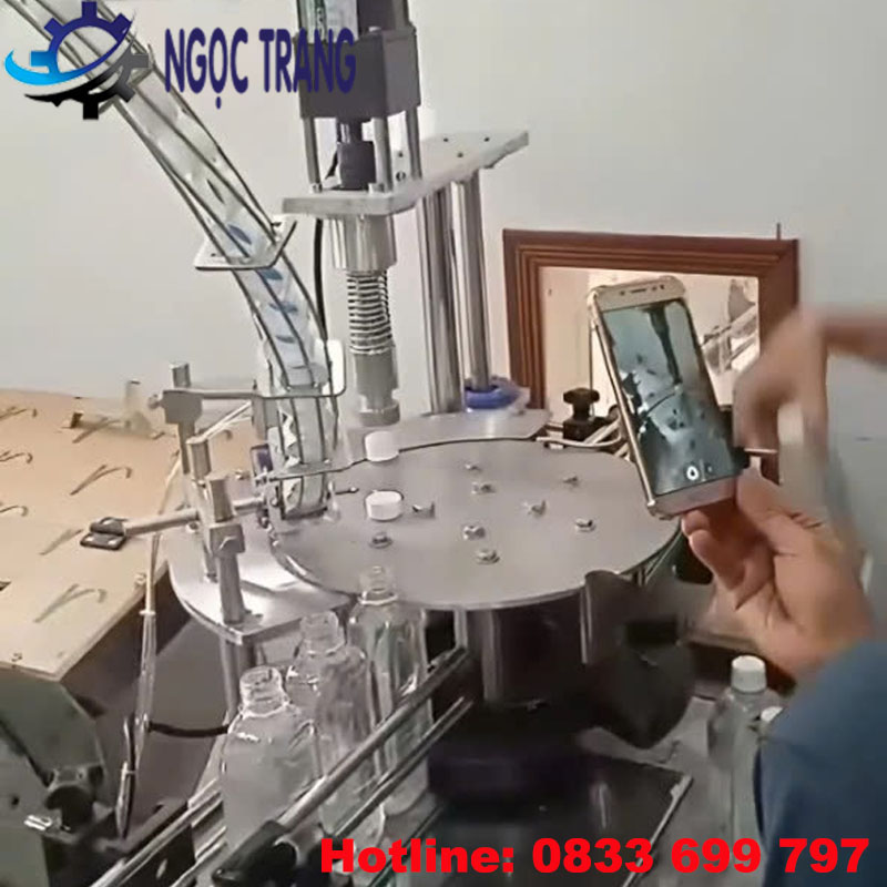 Máy chiết rót 6 vòi