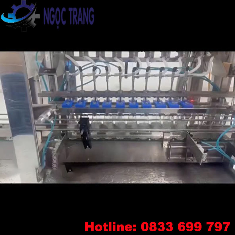 Máy chiết rót đóng nắp chai