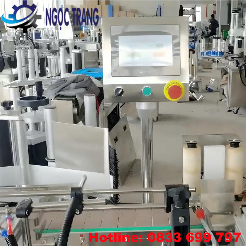 Máy dán nhãn chai vuông