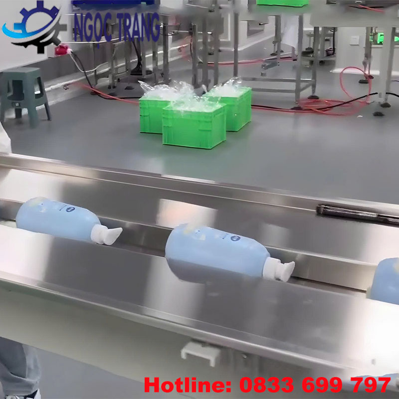 Máy cắt màng co tự động