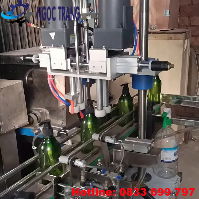 Máy vặn nắp chai tự động