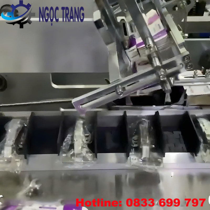 Máy gấp hộp giấy